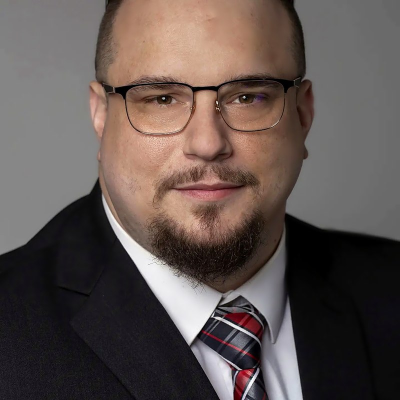 Michael Dorio II, founder of Data Visuals M.A.D., small business analytics consultant